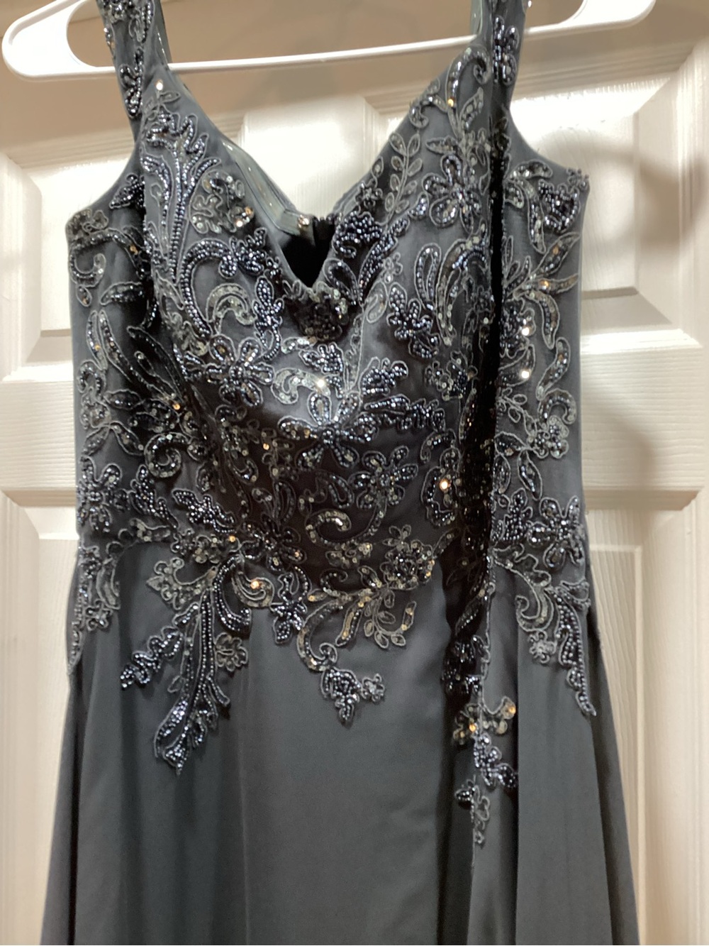 Elegant Beaded Evening Dress with Embroidered Bodice